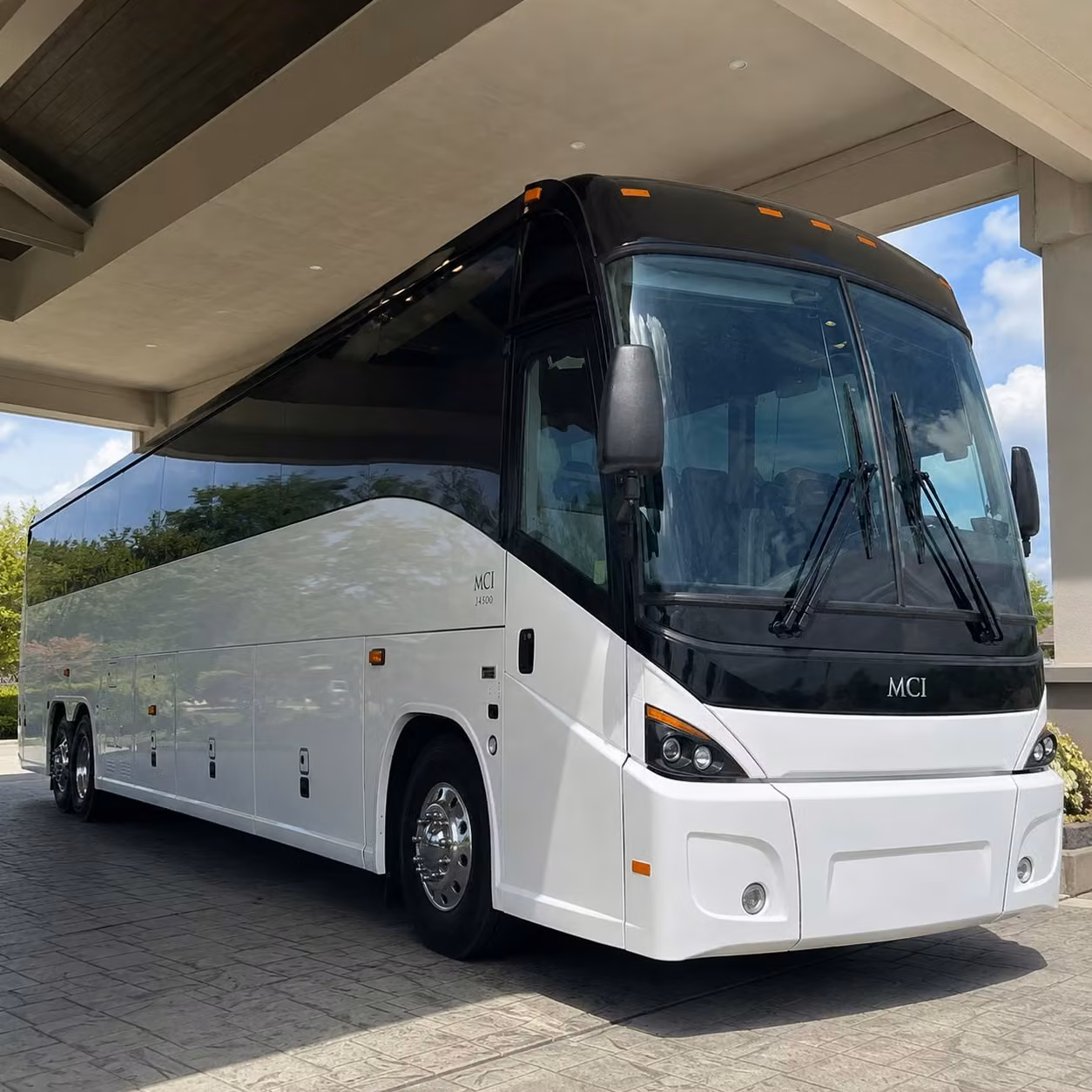 coordinating tallahassee airport transportation for conventions and large events
